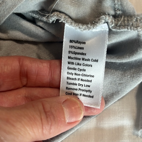 Gray Knit Flowy Western Top Drop Shoulder Waterfall Ruffle Womens XS - Picture 11 of 11